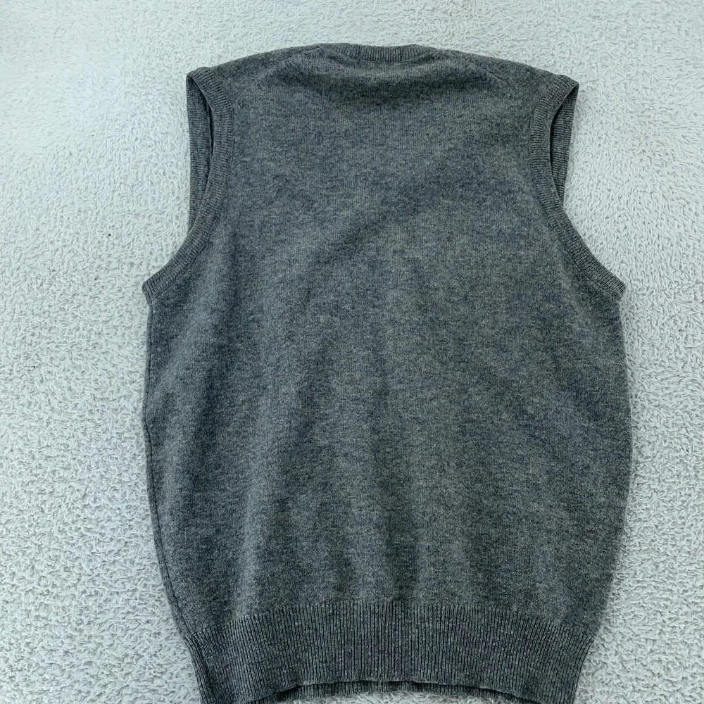 L.L. Bean Sweater Vest FITS S/M Gray 100% Lambswool Knit V Neck Made in England‎